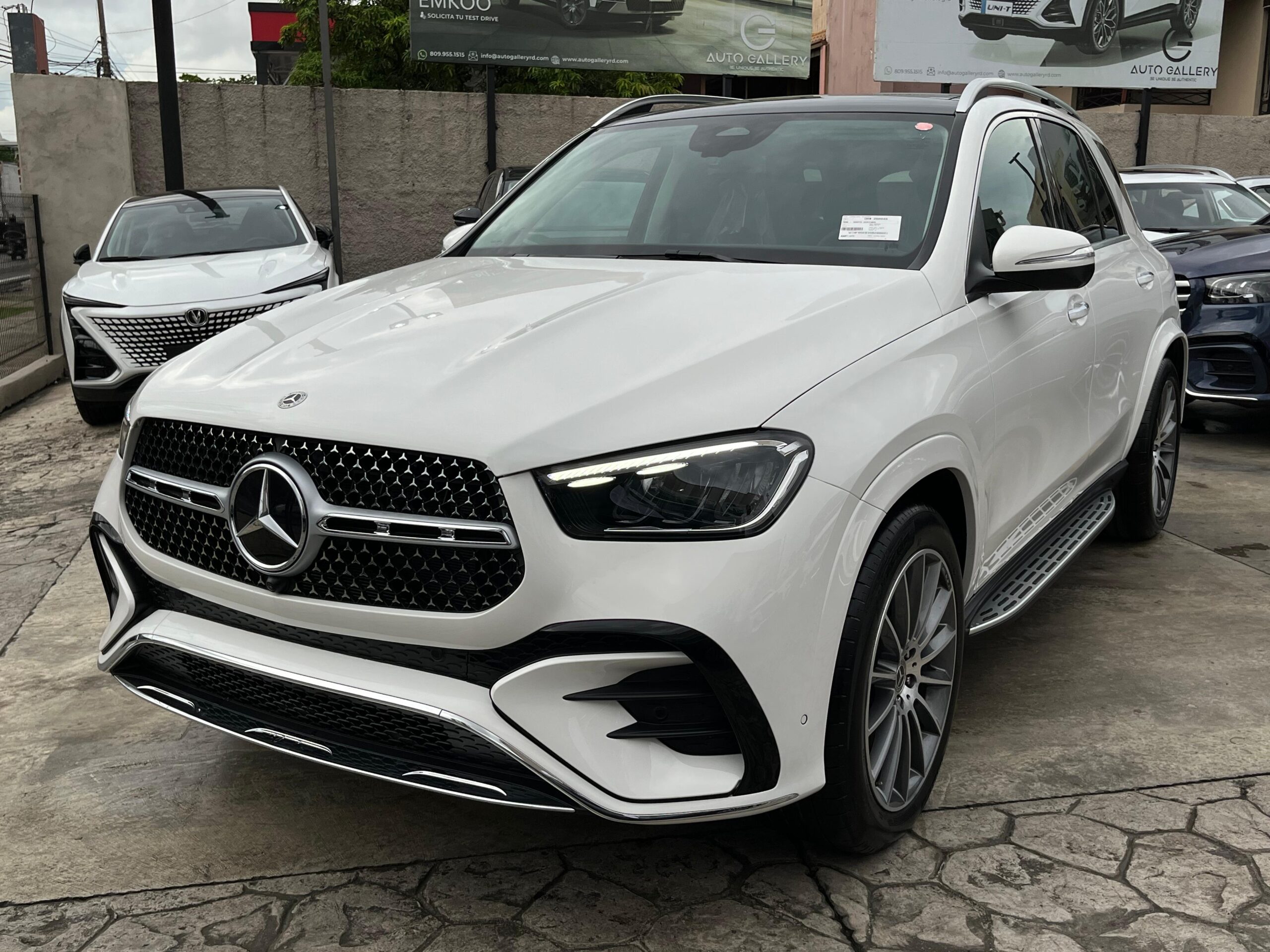 Mercedes-Benz
                      GLE - 2024